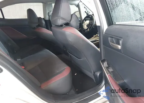 2017 Lexus Is 200T z USA, uszkodzony, nr VIN JTHBA1D22H5039399